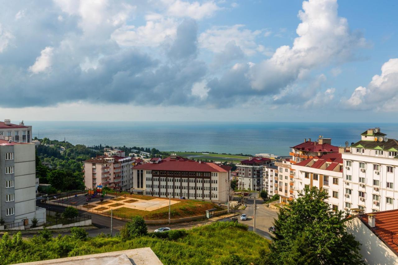 Arezzo Deluxe Suite Hotel Трабзон Екстериор снимка