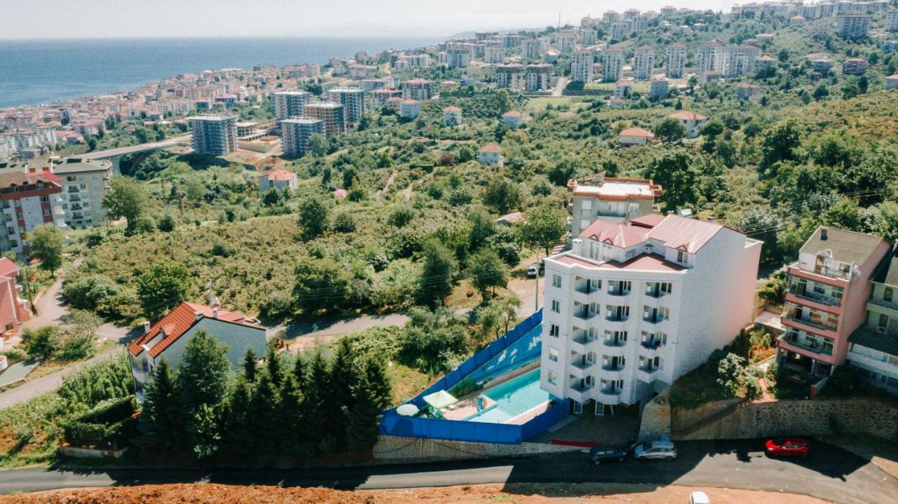 Arezzo Deluxe Suite Hotel Трабзон Екстериор снимка
